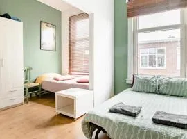 Cozy private room in shared apartment, close to beach and city center