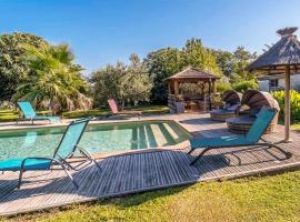 2 Bedroom Lovely Apartment In Codognan，位于Codognan的酒店