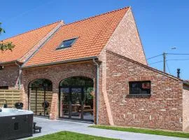 Lovely Home In Diksmuide With Jacuzzi