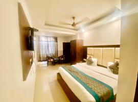 Hotel TEJ Tower A Family Hotel Near Delhi Airport，位于新德里的酒店