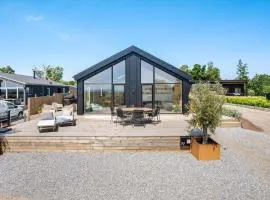 4 Bedroom Cozy Home In Haderslev