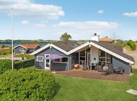 3 Bedroom Nice Home In Broager，位于布罗艾厄的酒店