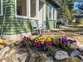 Lovely Home In Mönsterås With Kitchen，位于门斯特罗斯的酒店