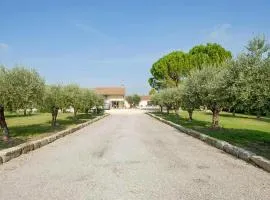 Nice Home In Eygalières With Kitchen