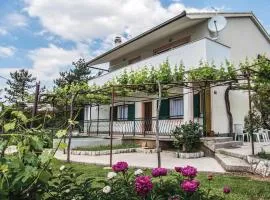 Two-Bedroom Apartment In Zagvozd