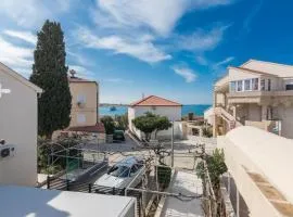 4 Bedroom Pet Friendly Home In Novalja