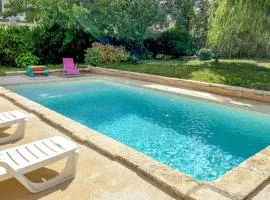 Amazing Home In Saint-Christoly-Médoc