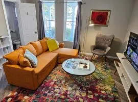 Downtown Getaway, Historic & Peaceful, FREE Bikes