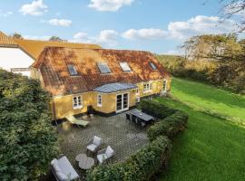 3 Bedroom Cozy Home In Løgstrup，位于Løgstrup的酒店