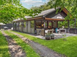 3 Bedroom Stunning Home In Hasle，位于海斯勒的酒店