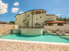 Amazing Apartment In Pula With Wifi