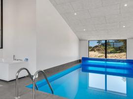 Amazing Home In Hjørring With Indoor Swimming Pool，位于约灵的酒店