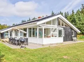 Awesome Home In Løkken With Sauna