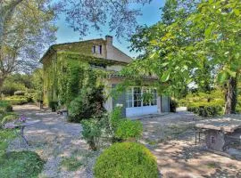 4 Bedroom Stunning Home In Lagnes