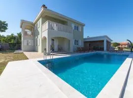 Stunning Home In Lovrec