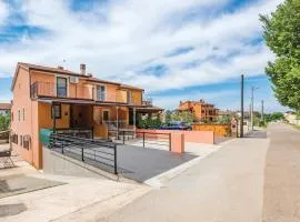 伯纳奇三卧室公寓 