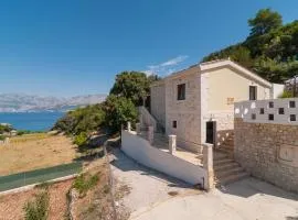 2 Bedroom Awesome Home In Praznica