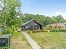 Awesome Home In Sunds With Lake View