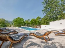 Amazing Home In Vrgorac With Wifi