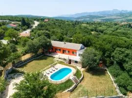 Nice Home In Kastel Zegarski With Wifi