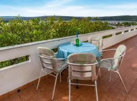 2 Bedroom Beautiful Apartment In Punat