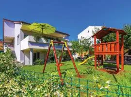 Three-Bedroom Apartment Kastel Kambelovac With Sea View 01
