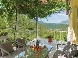 2 Bedroom Amazing Apartment In Slime