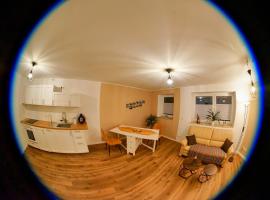 Ferienwohnung Zenti Ortsteil Zella，位于Dermbach的酒店