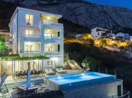 Cozy Home In Makarska With Sauna
