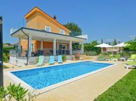 Gorgeous Home In Kanfanar With Wifi