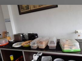 Hotel Alamo Inn Suit Ejecutive Express，位于罗卡将军市的酒店