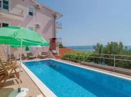 普特伯卡四世公寓