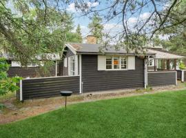 Holiday Home Ibsvej Solrød Strand Xi，位于Karlstrup Strand的酒店