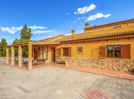 Beautiful Home In Villanueva Del Segura With Wifi，位于阿尔切纳的酒店