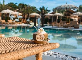 The Deck Cottages Samui，位于波普托的豪华酒店