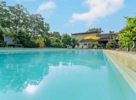 Awesome Home In Chalabre With Wifi，位于沙拉布尔的酒店