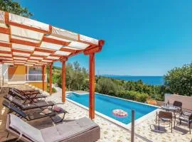 Nice Apartment In Orebic With Jacuzzi