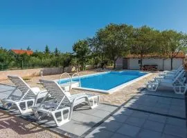 Amazing Home In Cista Velika