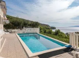 Beautiful Apartment In Lokva Rogoznica