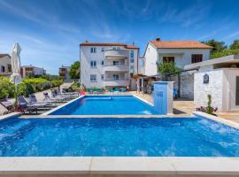 Beautiful Home In Pula With Jacuzzi，位于文提扬的酒店
