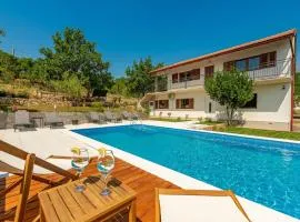 Amazing Home In Muskovci