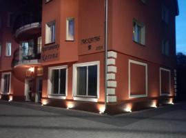 APARTHOTEL Apartamenty KORONA noclegi przy Termach Cieplickich 10proc rabatu do TERM Jelenia Góra Cieplice，位于耶莱尼亚古拉的酒店