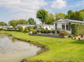 Awesome Home In De Heen With Wifi