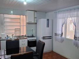 Casa Acolhedora 04 no bairro Rio Branco，位于南卡希亚斯的酒店