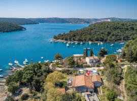 图娜瑞卡II度假屋，位于拉宾的酒店