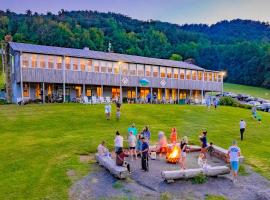 Graves Mountain Farm & Lodges，位于Syria的酒店