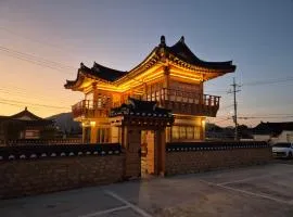 Hanok Stay Seowa