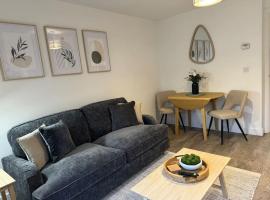 Harbourside - 2 beds, Great links to City Centre，位于巴里的酒店