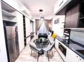 Millerz Square Kuala Lumpur - Sky Pool & Gym - Free Parking, Wifi