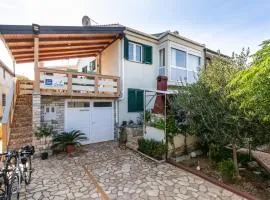 2 Bedroom Apartment In Dragovoljaca